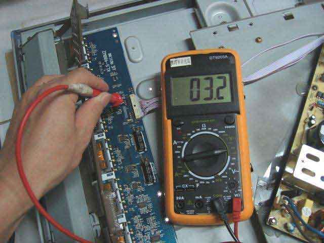 Whether the capacitor is inserted reversely